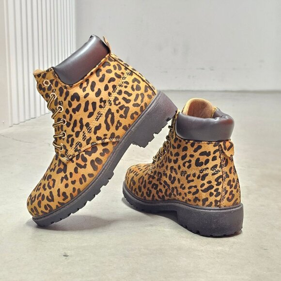 Shoes - Leopard Print Lace-Up Ankle Boots With Padded Collar For Women